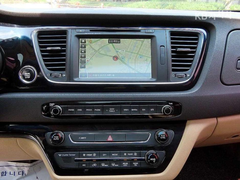 2016 - kia carnival