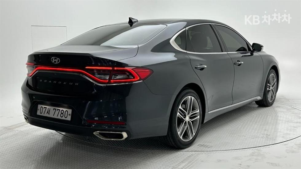 Hyundai Grandeur — miniaturë 6