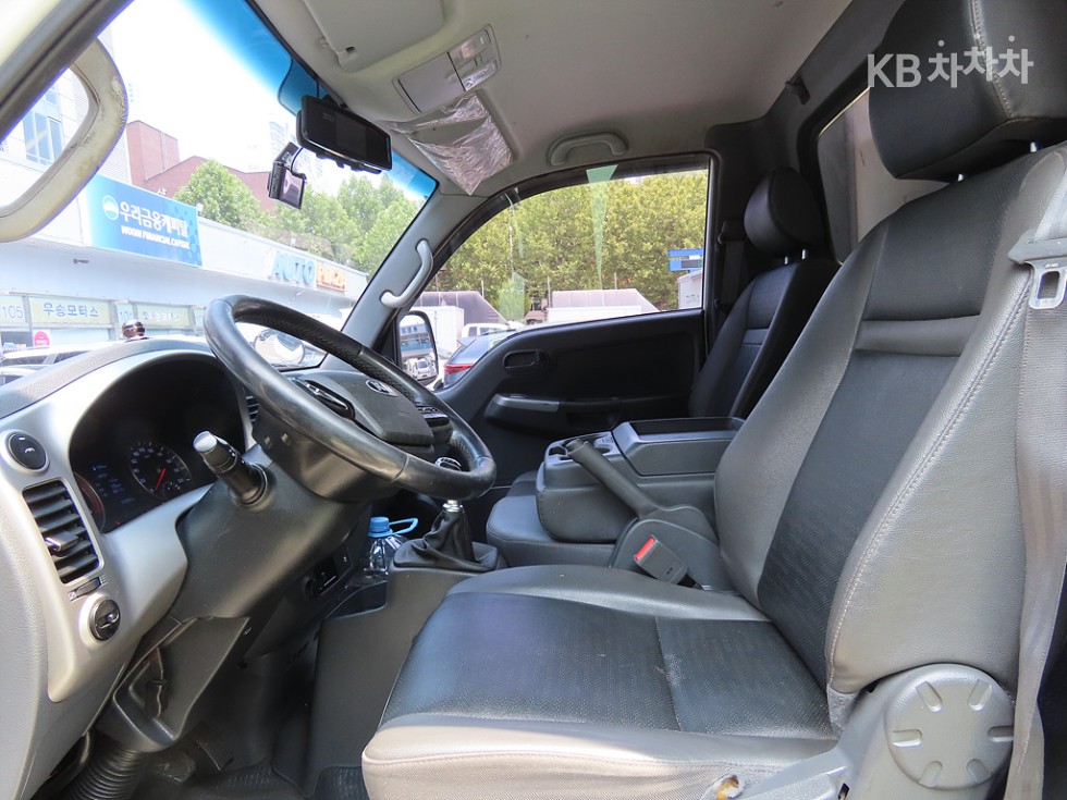 2020 - kia bongo iii