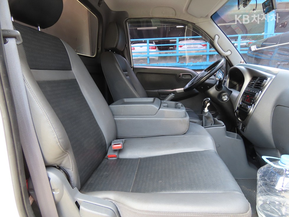 2020 - kia bongo iii