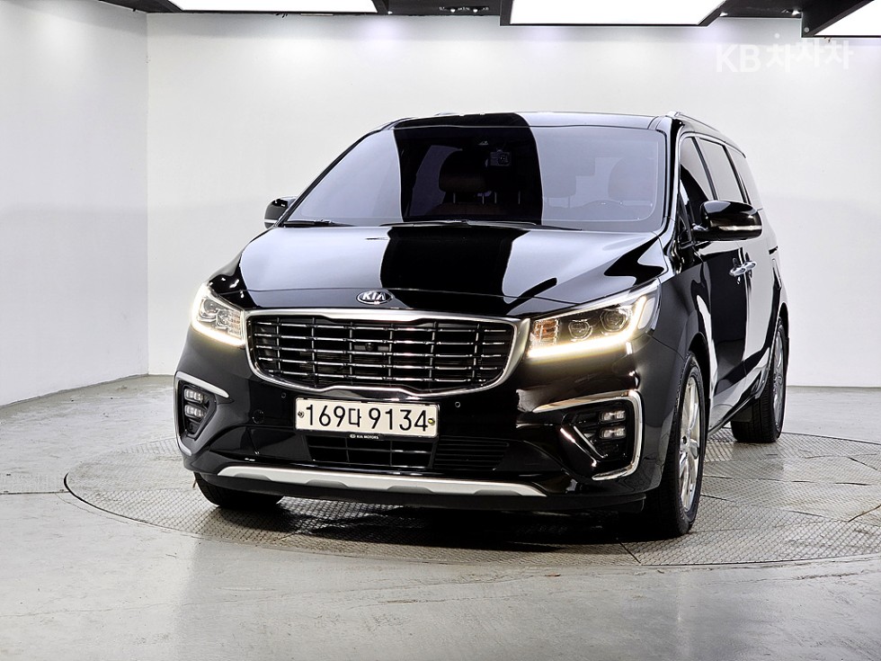2019 - kia carnival