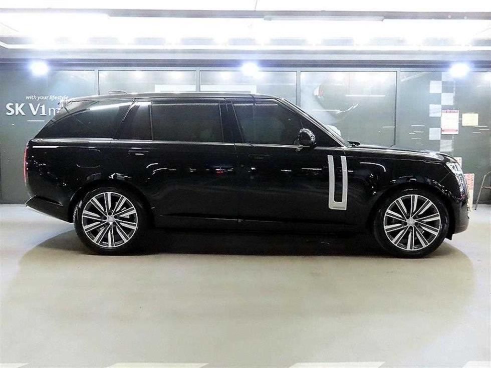 Land Rover Range Rover — miniaturë 3