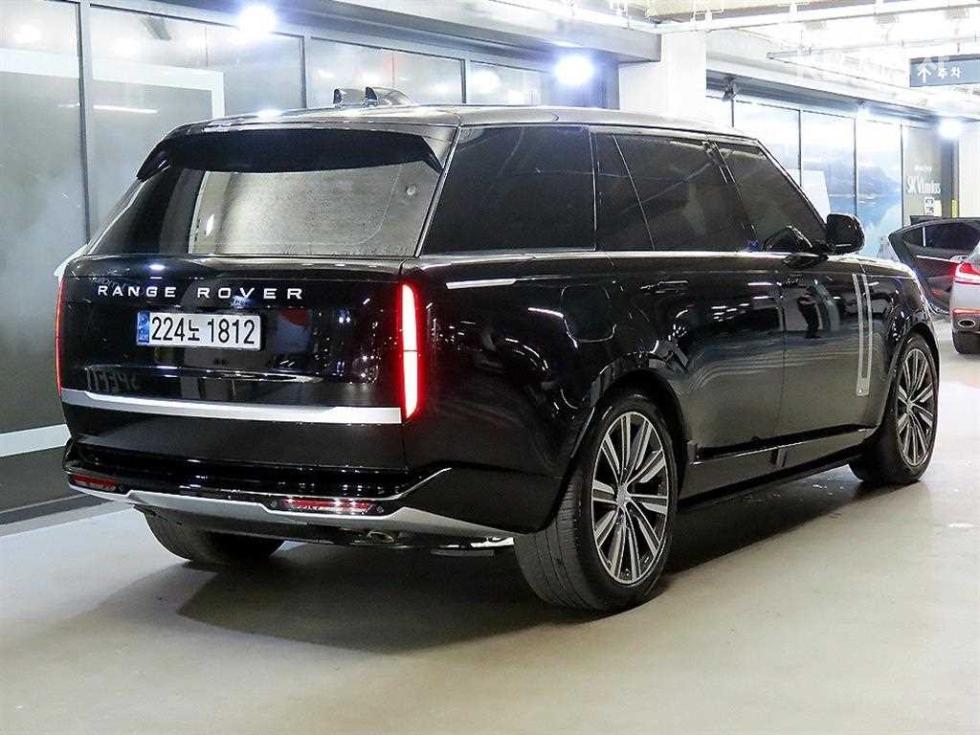 Land Rover Range Rover — miniaturë 4