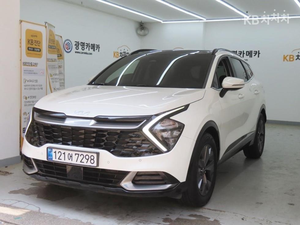 2022 - kia sportage