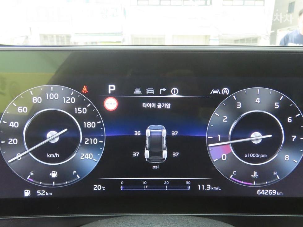 2022 - kia sportage