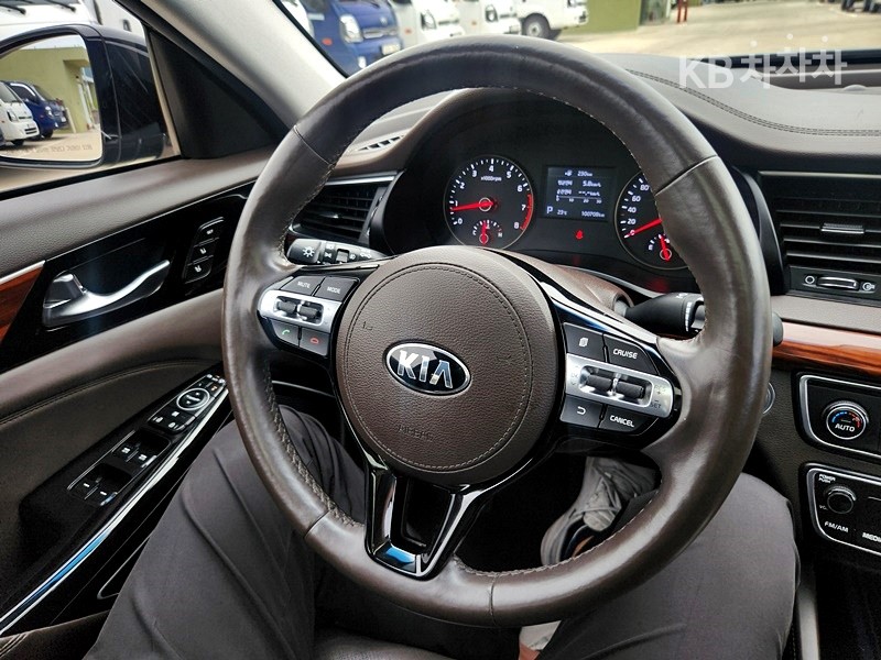 2016 - kia k7