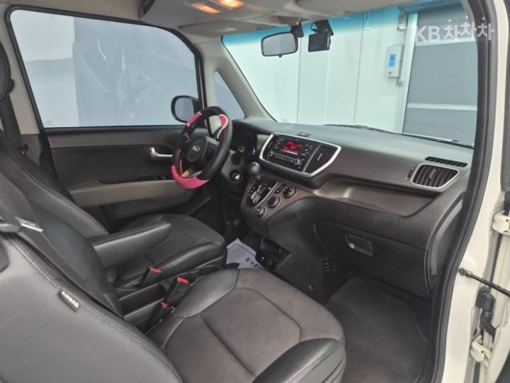 Kia Ray 1.0 Gasoline Standard 9