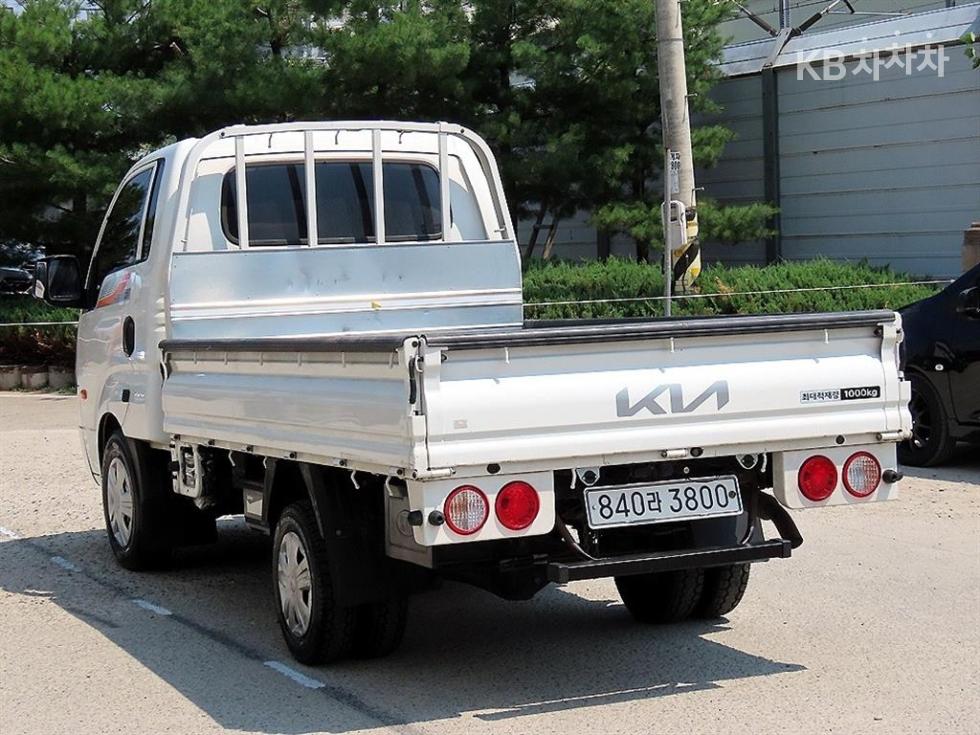 2019 - kia bongo iii