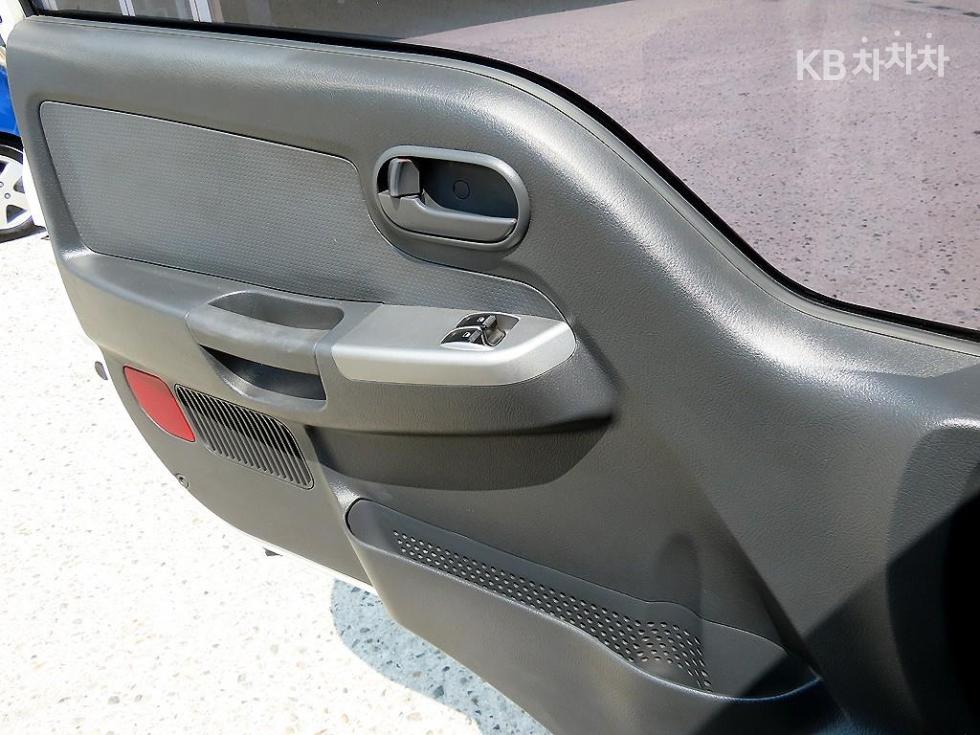 2019 - kia bongo iii