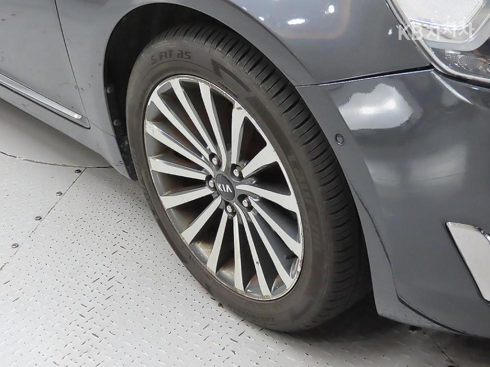 2013 - kia k7