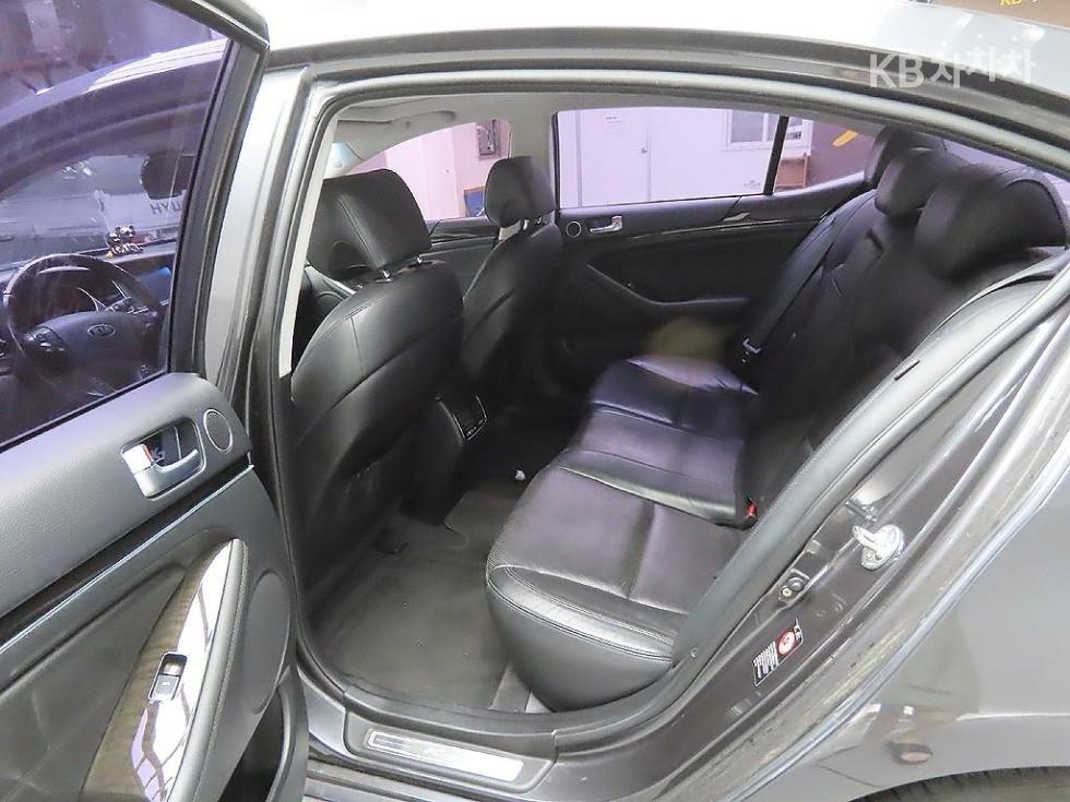 2013 - kia k7