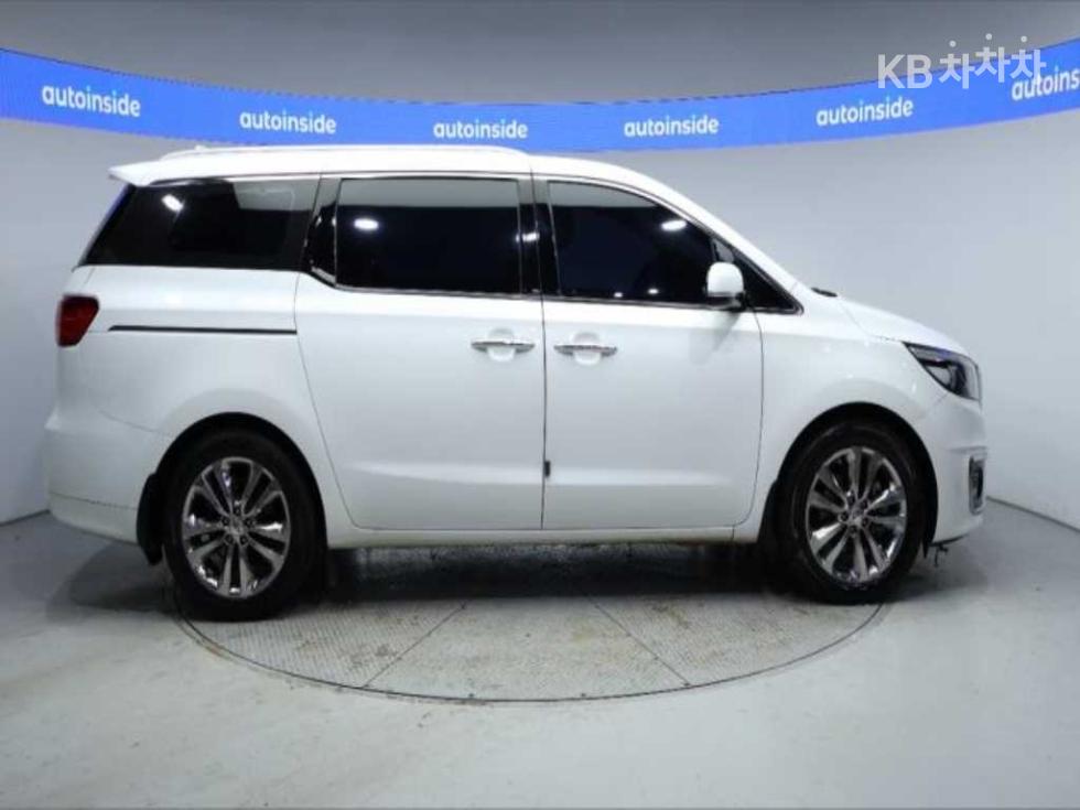 2018 - kia carnival
