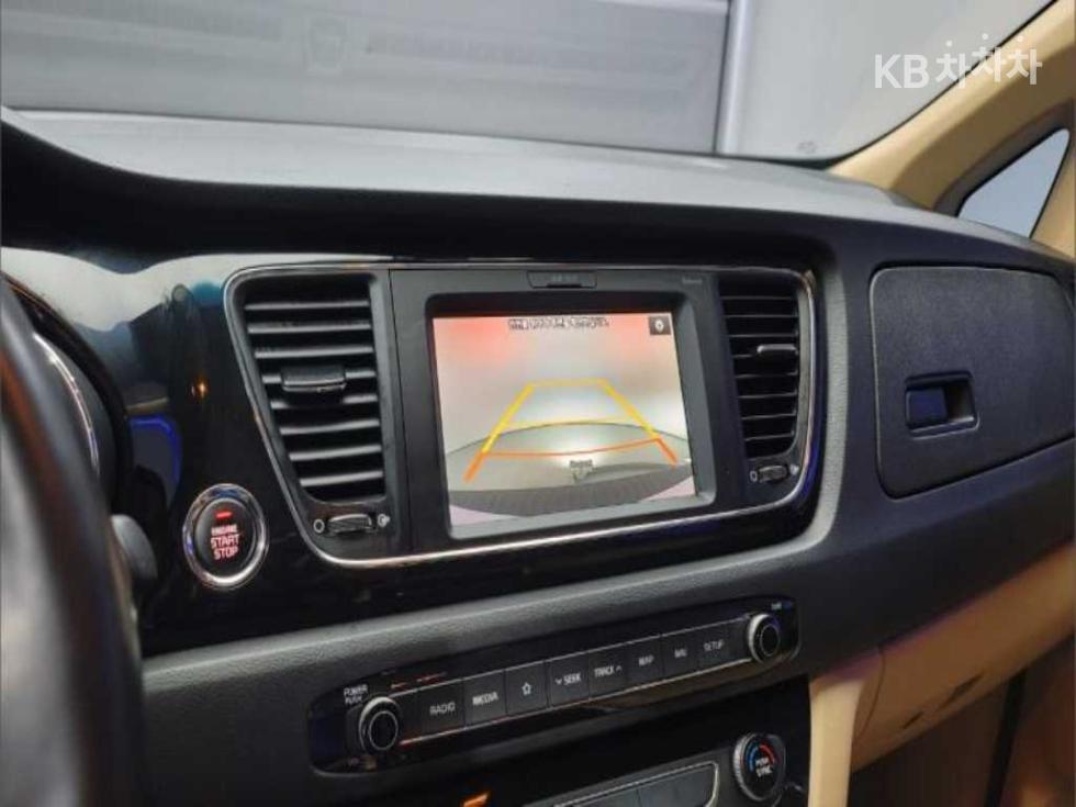 2018 - kia carnival