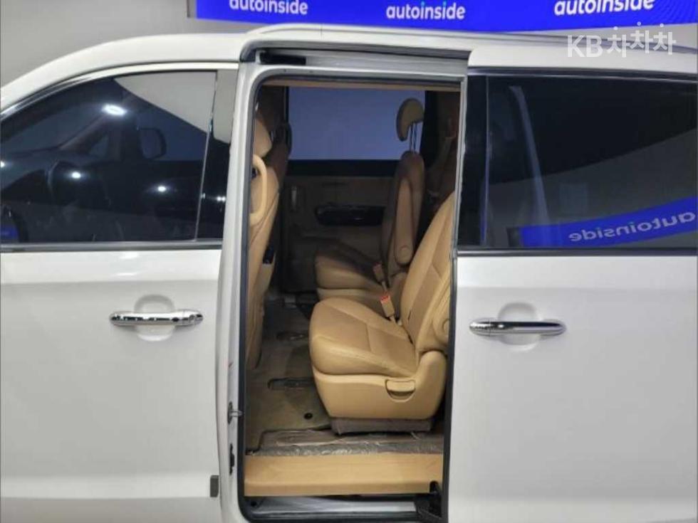 2018 - kia carnival