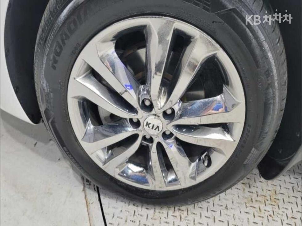 2018 - kia carnival