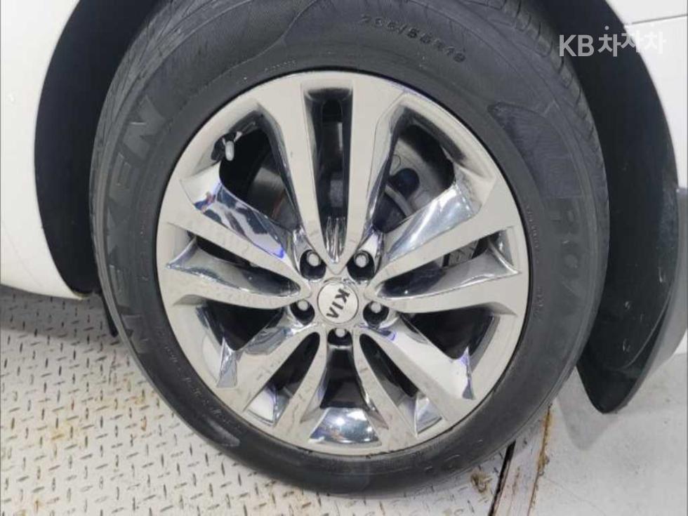 2018 - kia carnival