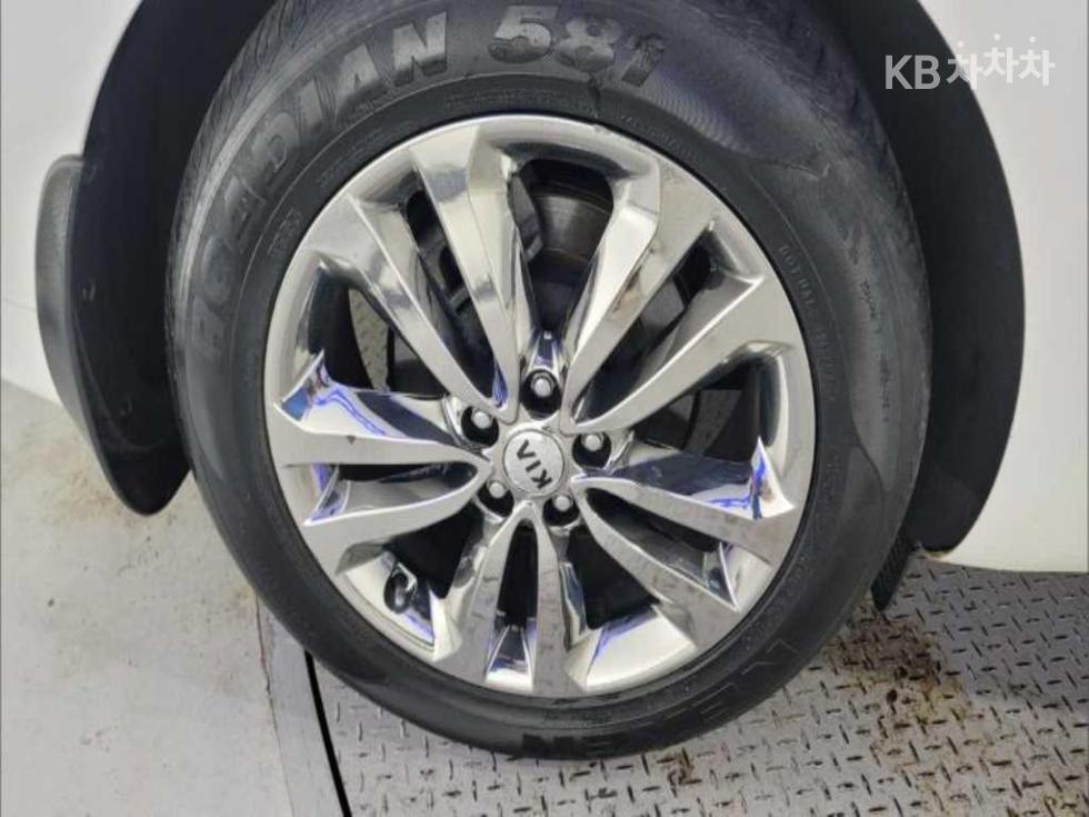 2018 - kia carnival