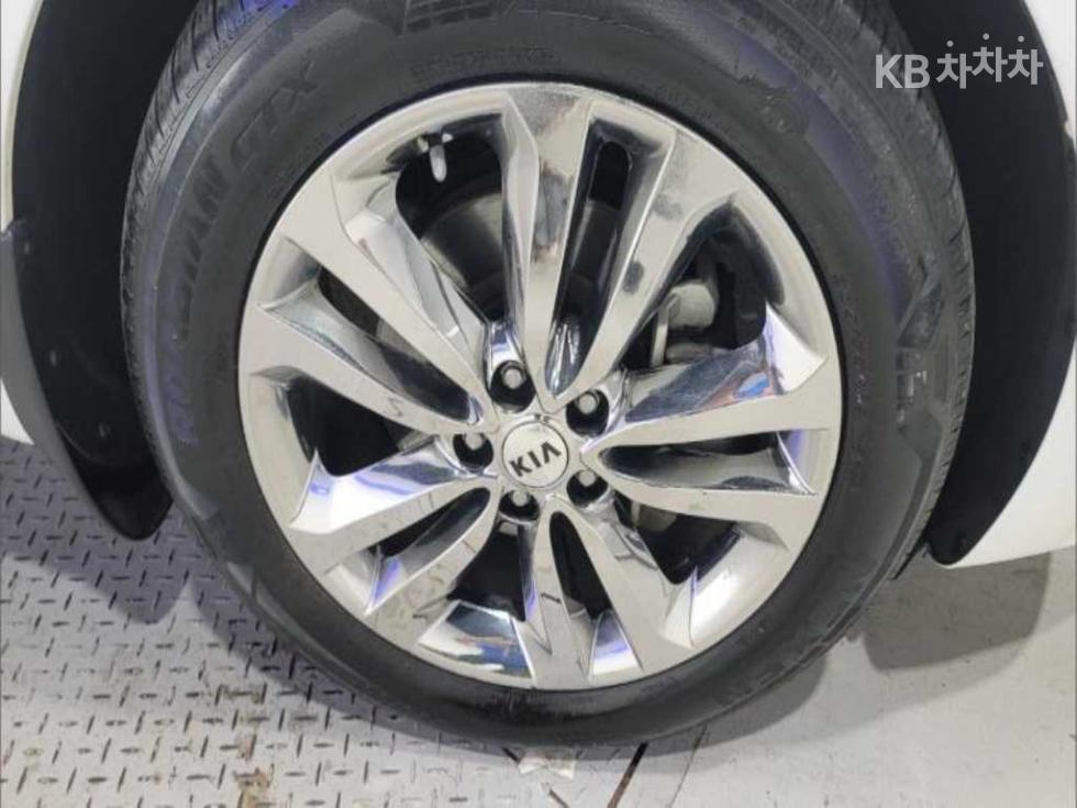 2018 - kia carnival