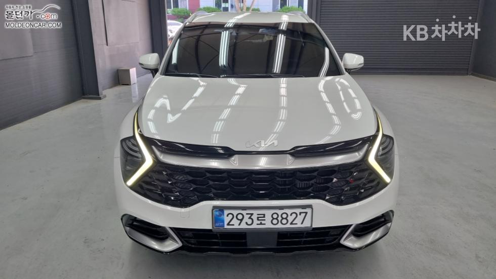 2023 - kia sportage
