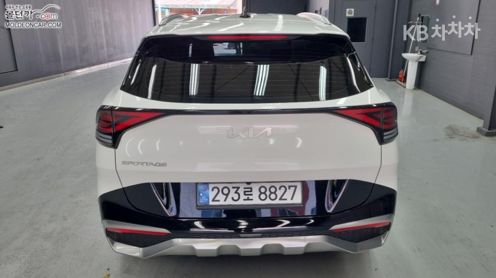 2023 - kia sportage