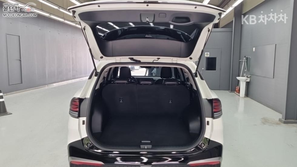 2023 - kia sportage