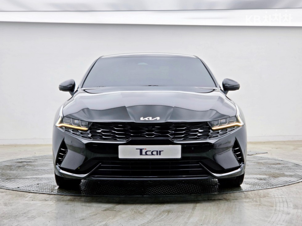 2022 - kia k5