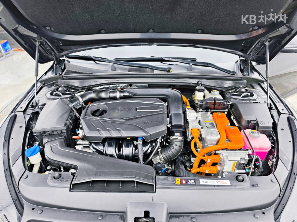 2022 - kia k5