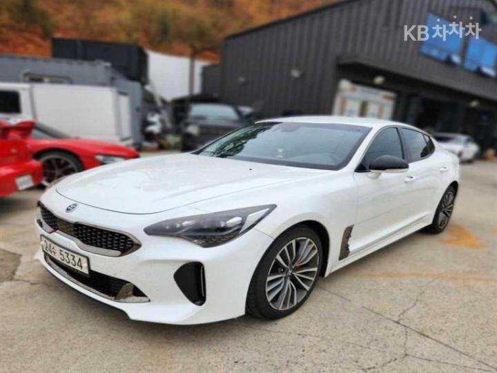 Kia Stinger 2.2 Diesel 2WD Platinum 3