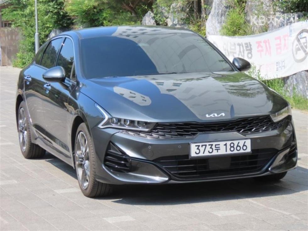 2023 - kia k5