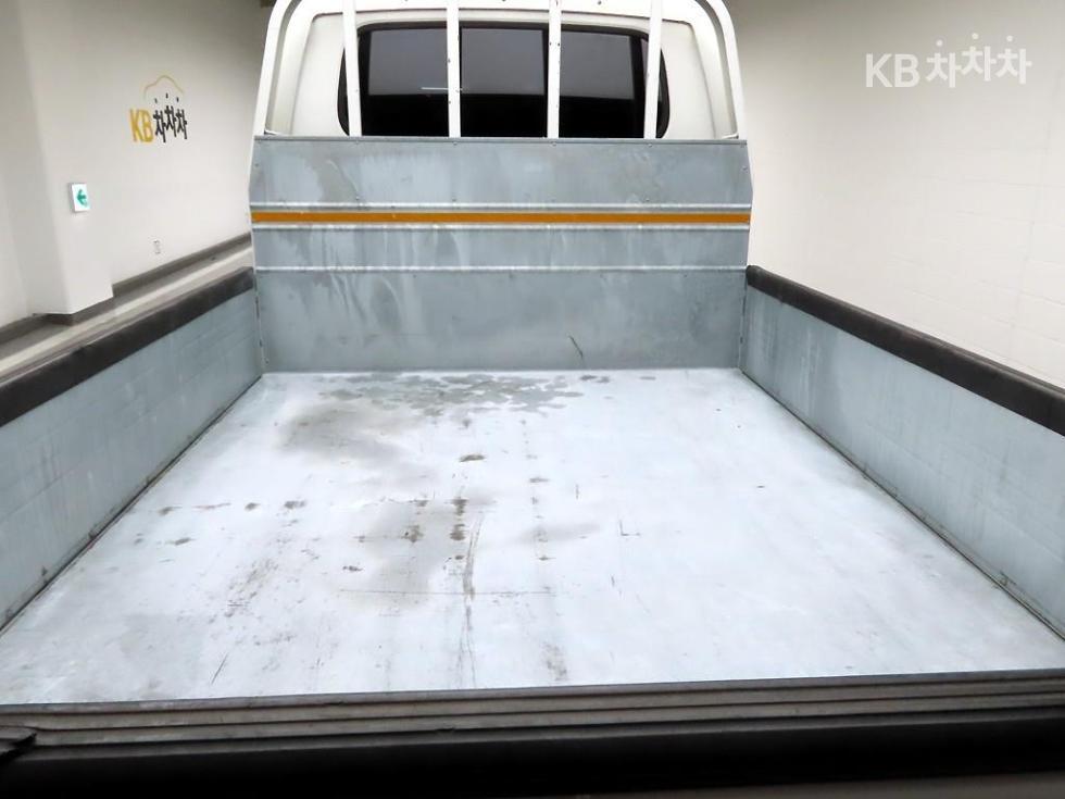 2022 - kia bongo iii