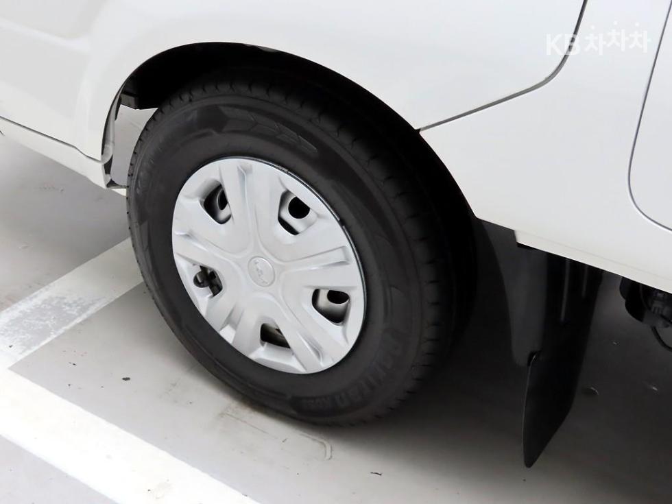 2022 - kia bongo iii