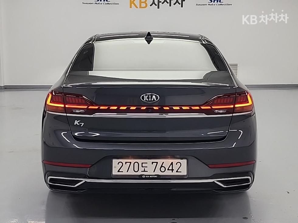 2021 - kia k7