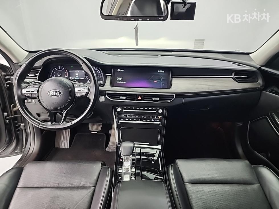 2021 - kia k7