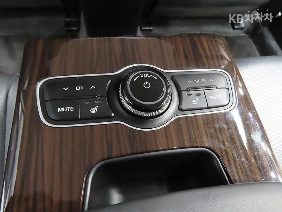 2015 - kia k7