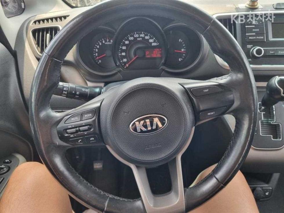2018 - kia ray