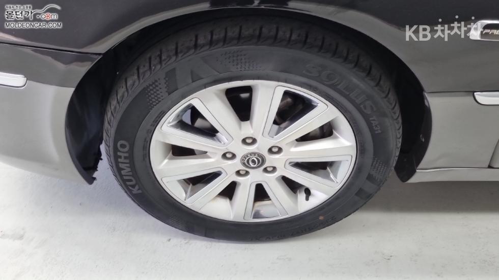 2011 - kia opirus