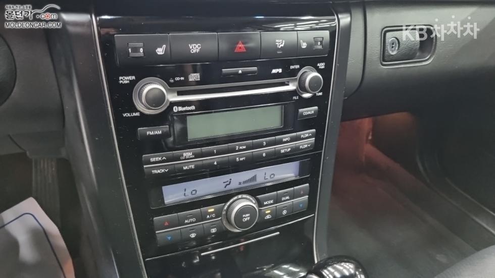 2011 - kia opirus