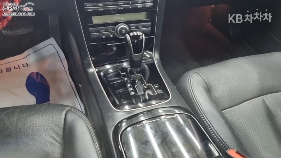 2011 - kia opirus