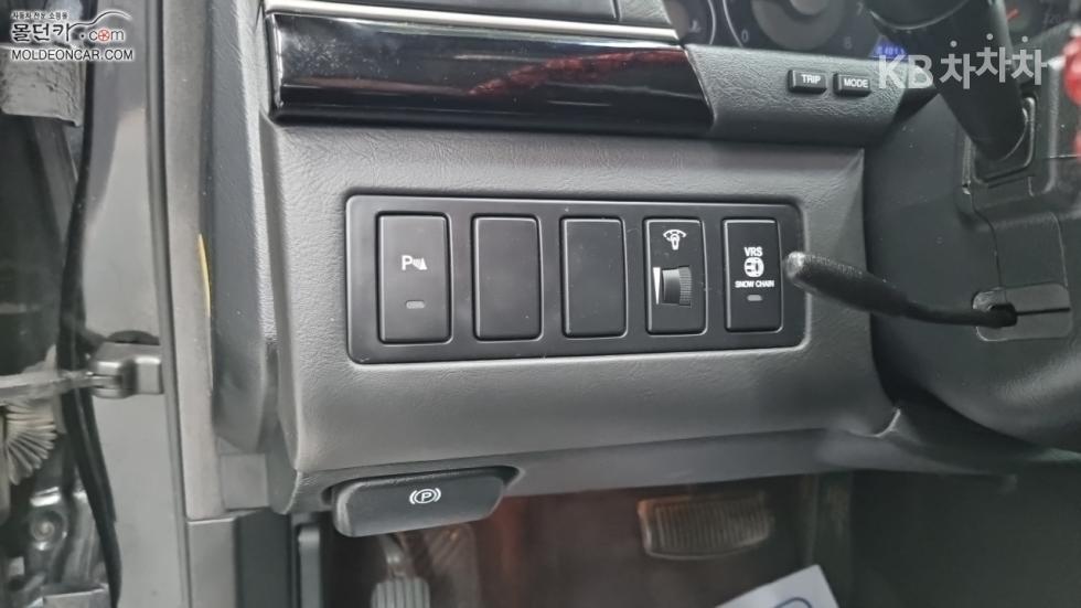 2011 - kia opirus