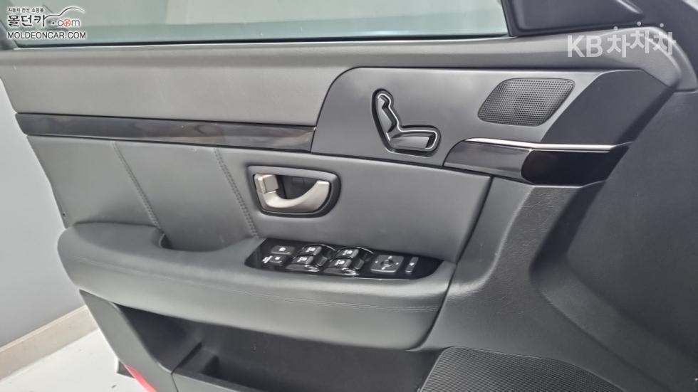 2011 - kia opirus