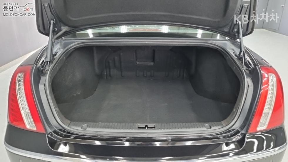 2011 - kia opirus