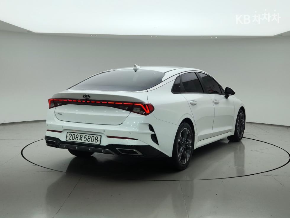 2020 - kia k5