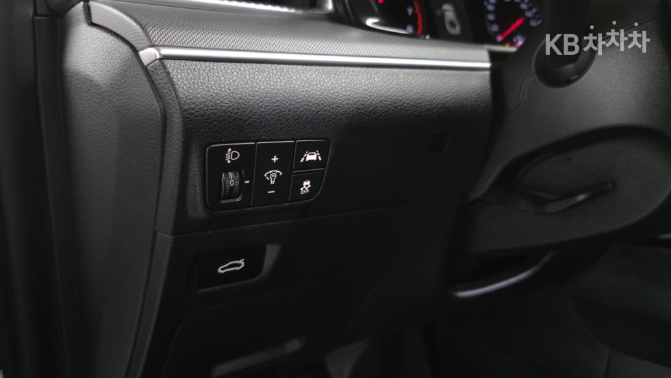 2020 - kia k5