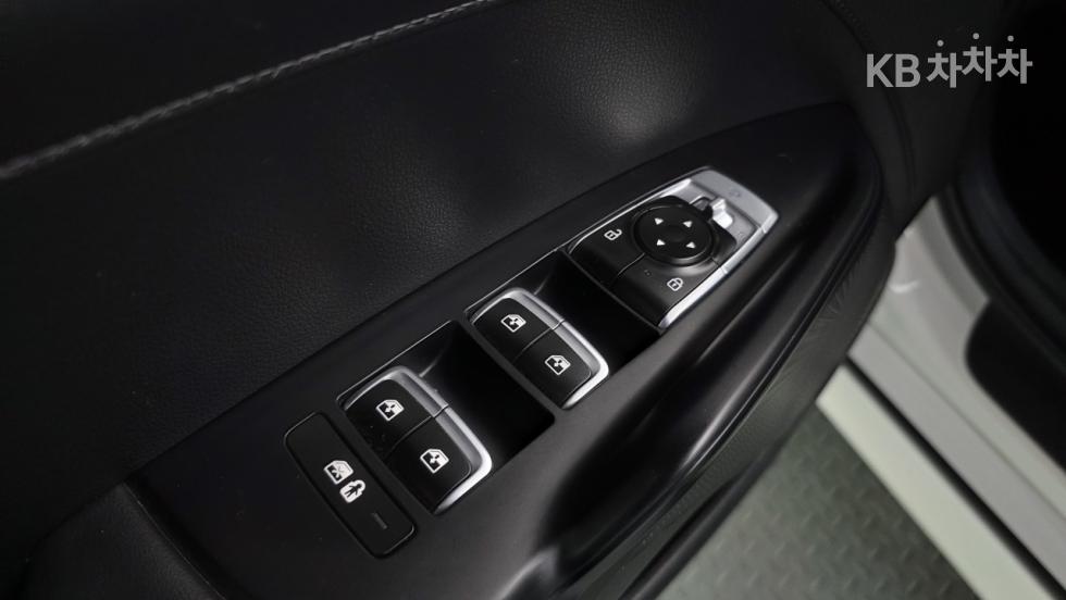 2020 - kia k5
