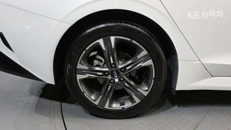 2020 - kia k5