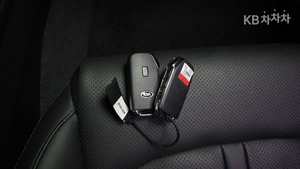 2020 - kia k5