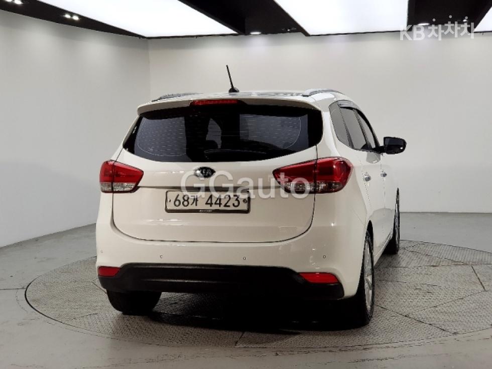 2014 - kia carens