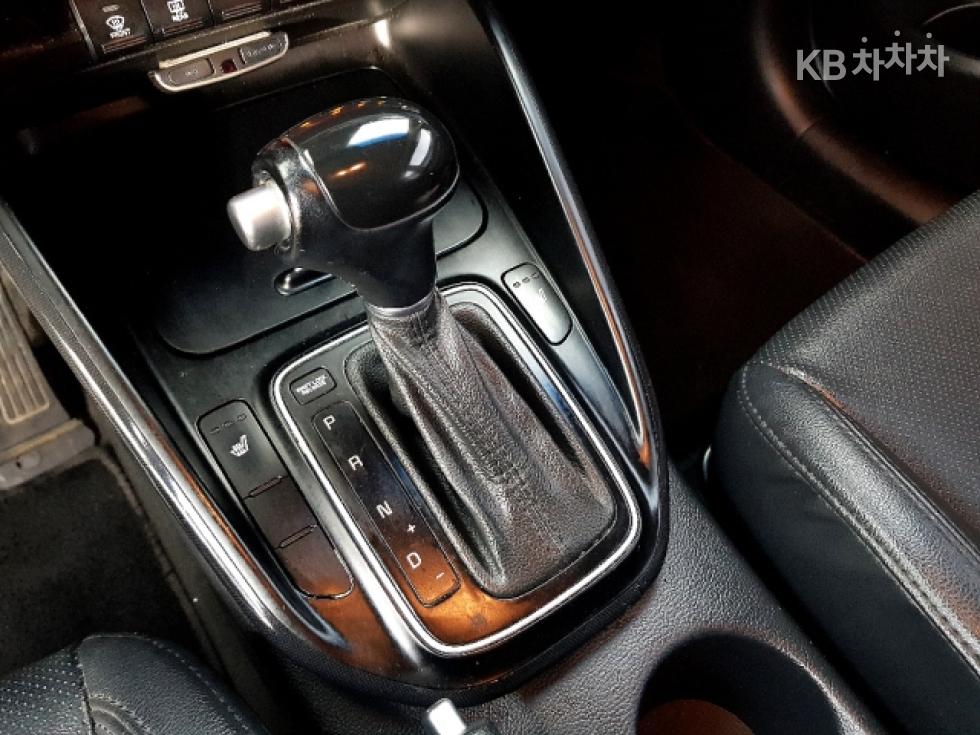 2014 - kia carens