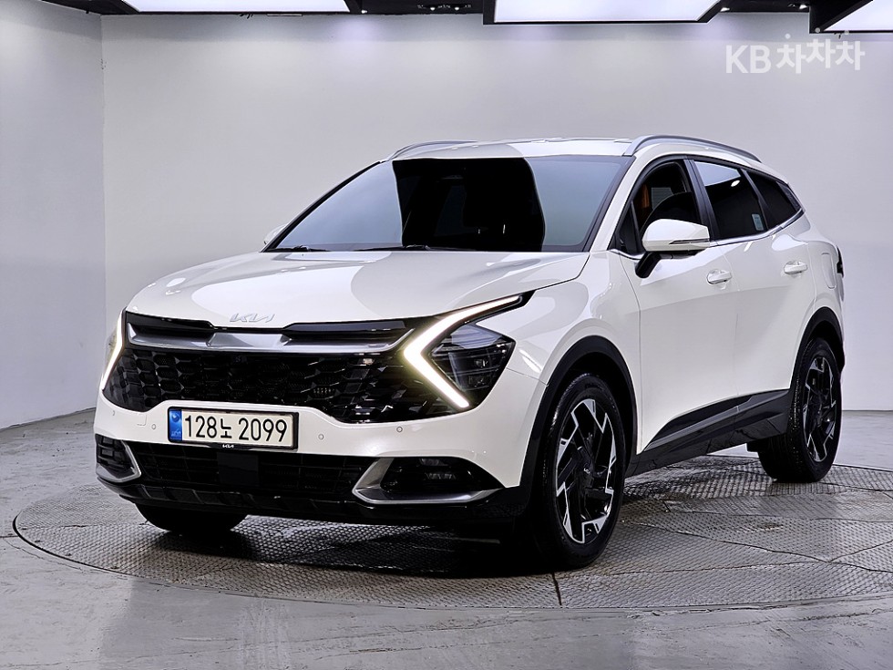 2022 - kia sportage