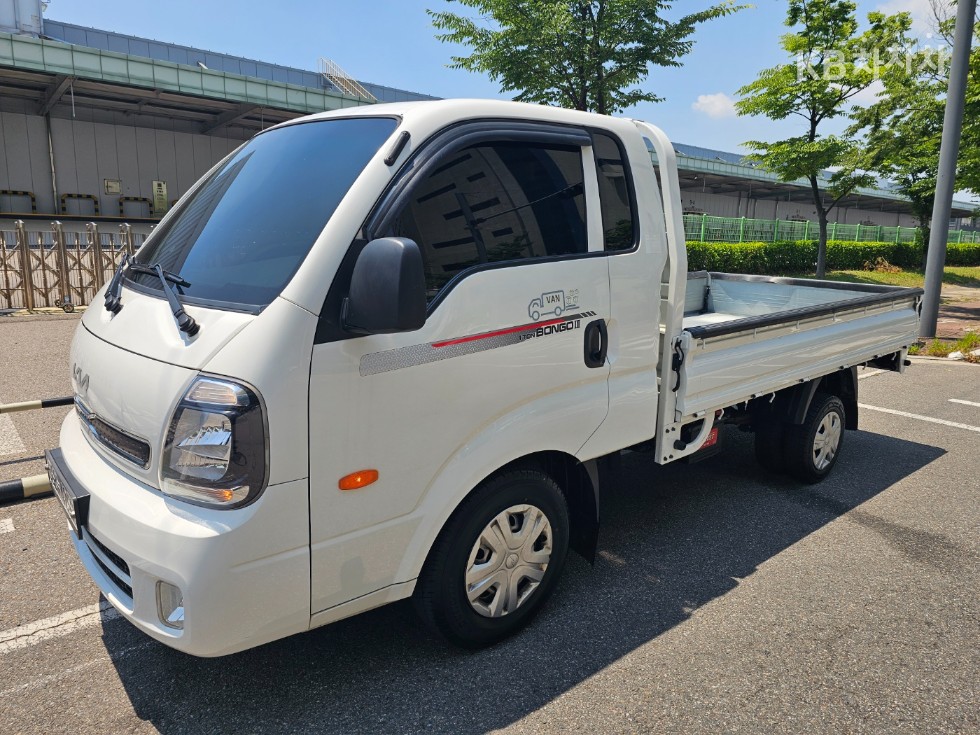 2022 - kia bongo iii